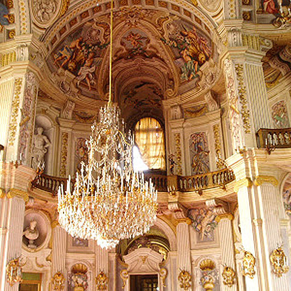 Un giorno da REGINA alla Fiera SPOSI IN di STUPINIGI