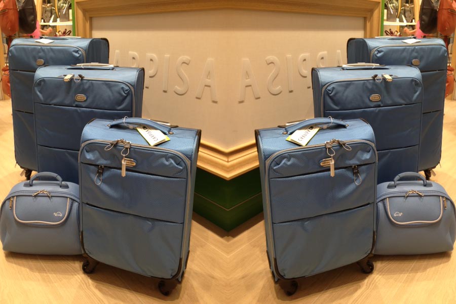 set-di-valigie-offerto-da-sposi-in-carpisa